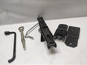 KIT MACACO CHAVE RODA APOIO PNEU COMPLETO C4 PICASSO 08/09