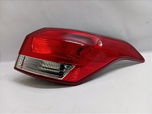 LANTERNA TRASEIRA DIREITA HYUNDAI CRETA 1.6 AUT 20/21