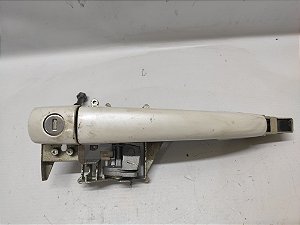 MAÇANETA INTERNA DIANTEIRA ESQUERDA PEUGEOT 2008 15 A 19