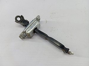 LIMITADOR PORTA DIANTEIRA DIREITA HYUNDAI CRETA 19 A 22