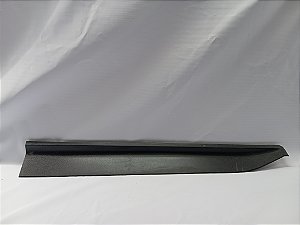 MOLDURA INFERIOR EXTERNA PORTA DIANTEIR ESQUERDA CRETA 19A22
