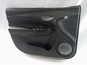 FORRO LATERAL PORTA DIANTEIRA ESQUERDA TOYOTA YARIS 2023
