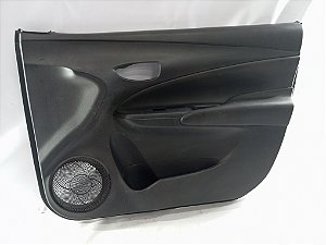 FORRO LATERAL PORTA DIANTEIRA DIREITA TOYOTA YARIS 2023