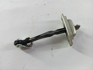 LIMITADOR PORTA TRASEIRA DIREITA TOYOTA YARIS 2023 ORIGINAL