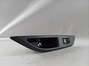 BOTAO COMANDO VIDRO E MOLDURA TRAS ESQUERDA PEUGEOT 208 2022