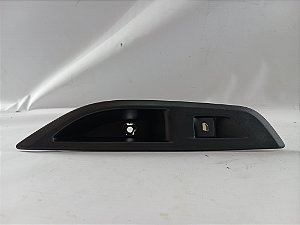 BOTAO COMANDO VIDRO E MOLDURA TRAS DIREITA PEUGEOT 208 2022