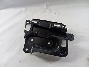 GUIA SUPORTE PARACHOQUE TRASEIRO ESQUERDO PEUGEOT 208 2022