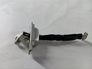 LIMITADOR PORTA DIANTEIRA ESQUERDA TOYOTA YARIS 2021/22