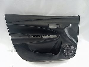 FORRO LATERAL PORTA DIANTEIRA ESQUERDA TOYOTA YARIS 21/22