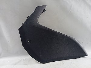 ACABAMENTO CONSOLE CENTRAL LD ESQUERDO TOYOTA YARIS 21/22