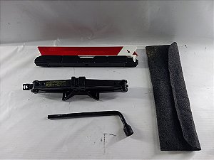 KIT MACACO TRIANGULO CHAVE RODA ORIGINAL E CASE YARIS 21/22