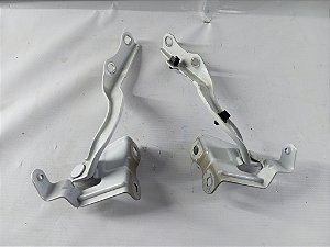 PAR DOBRADIÇA BRAÇO SUPORTE CAPO TOYOTA YARIS 21/22 ORIGINAL