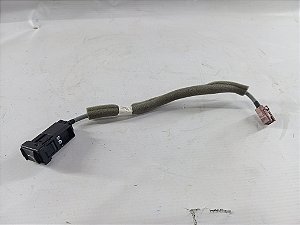 ENTRADA USB DO CONSOLE CENTRAL TOYOTA YARIS 21/22 ORIGINAL