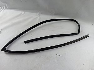 BORRACHA CONTORNO VIDRO DIANTEIRO DIREITO TOYOTA YARIS 21/22