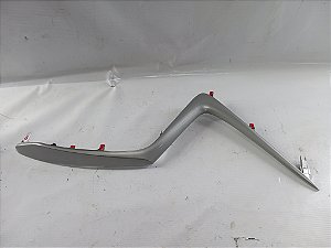 MOLDURA FRISO CENTRAL PAINEL LADO DIREITO TOYOTA YARIS 21/22