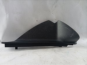 MOLDURA LATERAL PAINEL LADO DIREITO PEUGEOT 2008 2019/20