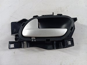 MAÇANETA INETRNA PORTA TRASEIRA ESQUERDA PEUGEOT 2008 19/20