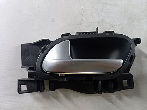MAÇANETA INTERNA DIANTEIRA ESQUERDA PEUGEOT 208 2013 2014