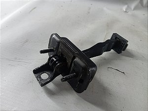 LIMITADOR DA PORTA TRASEIRA DIREITA PEUGEOT 208 2013 2014