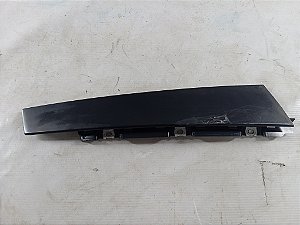 ACABAMENTO EXTERNO COLUNA PORTA DIANT ESQ PEUGEOT 208 13 14