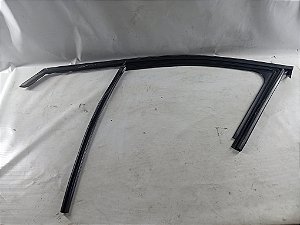 BORRACHA CONTORNO VIDRO DIANTEIRO ESQ PEUGEOT 208 2013 2014