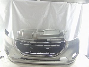PARACHOQUE DIANT GRADE FRISO CROMADO PEUGEOT 208 2013 A 19