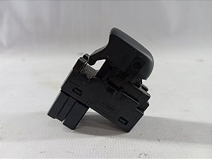 BOTAO COMANDO VIDRO TRASEIRO DIREITO NISSAN KICKS 2025