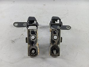 PAR DOBRADIÇA TAMPA TRASEIRA PORTA MALAS NISSAN KICKS 2025