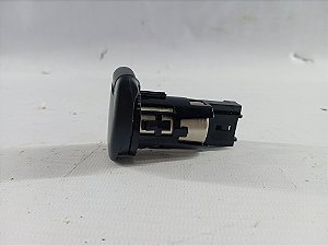 CONECTOR PLUG 12V TOMADA CARREGADOR NISSAN KICKS 2025