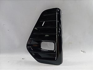 MOLDURA FAROL MILHA LADO ESQUERDO NISSAN KICKS 1.6 2025