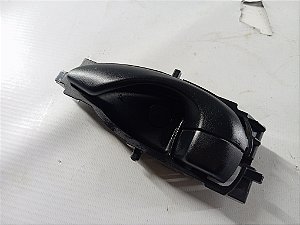 MAÇANETA INTERNA DIANTEIRA ESQUERDA TOYOTA YARIS 2023