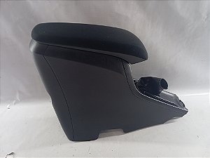 CONSOLE CENTRAL COM APOIO BRAÇO E PLUG 12V TOYOTA YARIS 2023