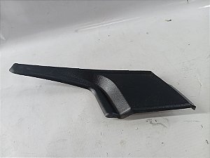 ACABAMENTO CAPO GRELHA CHURRASQUEIRA LD DIREITO YARIS 2023