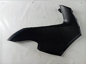 ACABAMENTO LADO DIREITO CONSOLE CENTRAL TOYOTA YARIS 2023