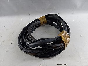 BORRACHA PORTA TRASEIRA DIREITA TOYOTA YARIS HATCH 2023