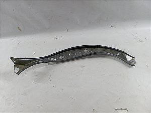 SUPORTE SUPERIOR CAPO MOLDUR FAROL ESQUERD TOYOTA YARIS 2023