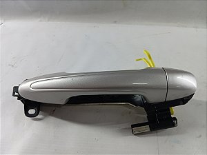 MAÇANETA EXTERNA TRASEIRA DIREITA TOYOTA YARIS 2019 ORIGINAL