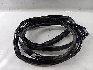 BORRACHA CONTORNO PORTA TRASEIRA DIREITA YARIS HATCH 2019