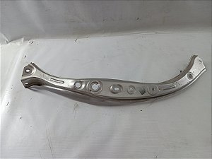 SUPORTE SUPERIOR FAROL LADO ESQUERDO TOYOTA YARIS 2019