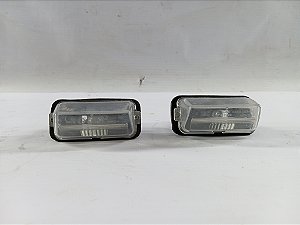 PAR LUZ DA PLACA ORIGINAL TOYOTA YARIS HATCH 2019 ORIGINAL