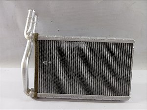 RADIADOR AR QUENTE PAINEL TOYOTA YARIS 2019