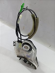 FECHADURA ELETRICA PORTA TRASEIRA DIREITA TOYOTA YARIS 2019