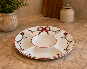 Apoio para Frios em Cerâmica Guirlanda com Laço 34 cm – Peça Artesanal Elegante | Casa de Lila