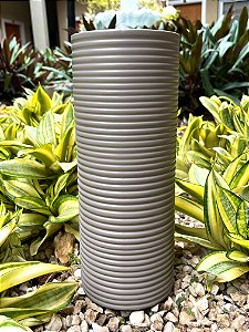 Vaso Grande em Cerâmica com Textura Acabamento Cinza Fosco 11,3 x 39,4 x 11,3 cm