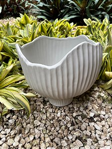 Vaso para Flores Forma Orgânica Off white acabamento Fosco 24,3 x 20,8 x 24,3 cm