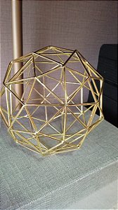 Escultura Geométrica Aramada Dourada 15cm