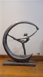 Escultura Mulher Dance Moon 34cm