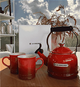Kit Chaleira Demi com 2 canecas Seattle Vermelho - Le Creuset