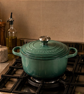 Panela Redonda Signature Le Creuset Artichaut 24 cm – Ferro Fundido | Casa de Lila