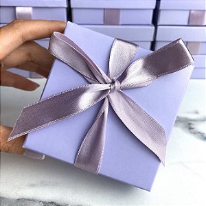 Caixinha de Presente Lavanda com Laço 8x8